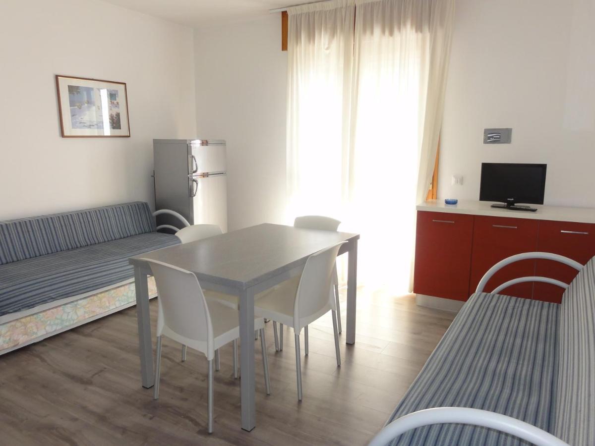 Sabrina - Appartamenti Bibione Extérieur photo