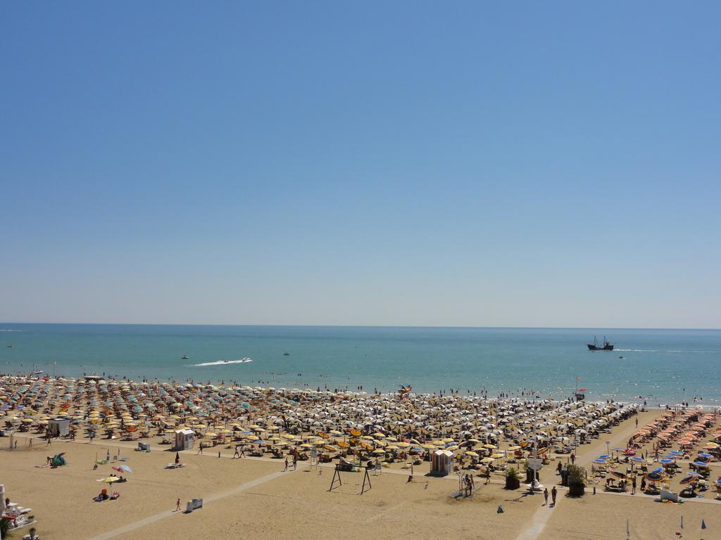 Sabrina - Appartamenti Bibione Extérieur photo